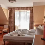 Fonix Wellness *** 1 A Epulet Bed & Breakfast Heviz
