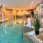 Fonix Wellness *** 1 A Epulet *