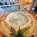 Fonix Wellness *** 1 A Epulet * Heviz