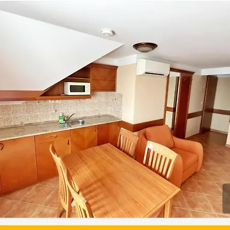 Bed & Breakfast Fonix Wellness *** 1 A Epulet Hévíz