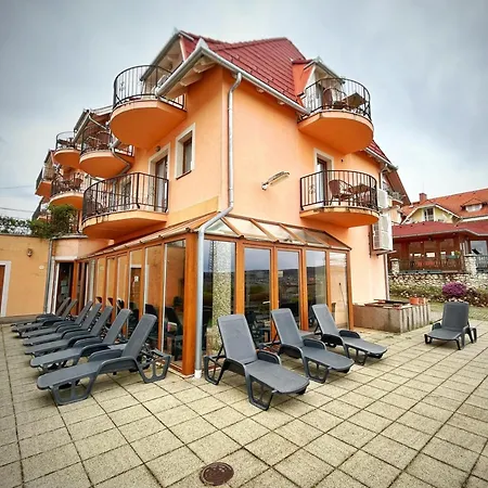 Fonix Wellness *** 1 A Epulet 住宿加早餐酒店 *